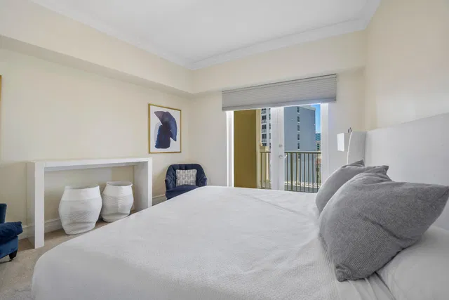 Esplanade Grande Unit 605 photo 21