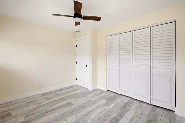 Unit E2 photo 10