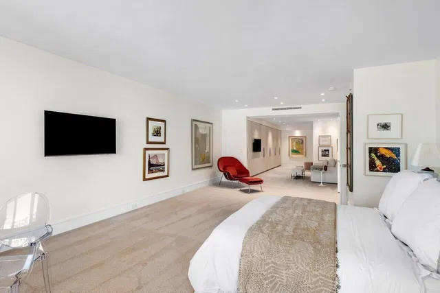 Sloan's Curve Palm Beach Unit 103 photo 10
