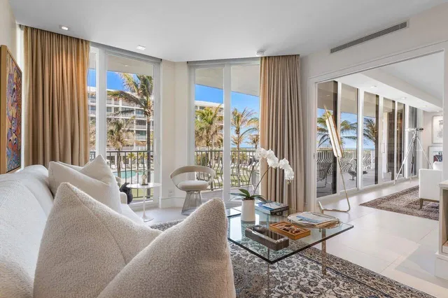 Sloan's Curve Palm Beach Unit 103 photo 15