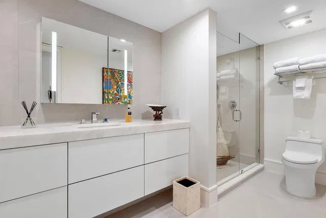 Sloan's Curve Palm Beach Unit 103 photo 16