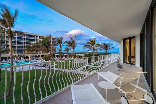 Sloan's Curve Palm Beach Unit 103 photo 21