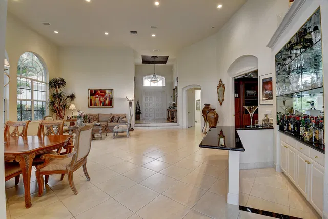 Woodfield Country Club Residence photo 6