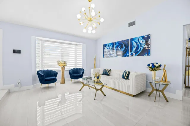 Residence photo 10