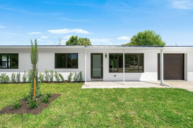 Residence photo 2