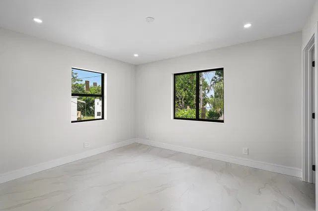 Residence photo 10