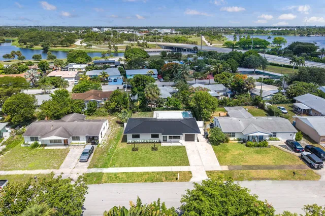 Residence photo 18