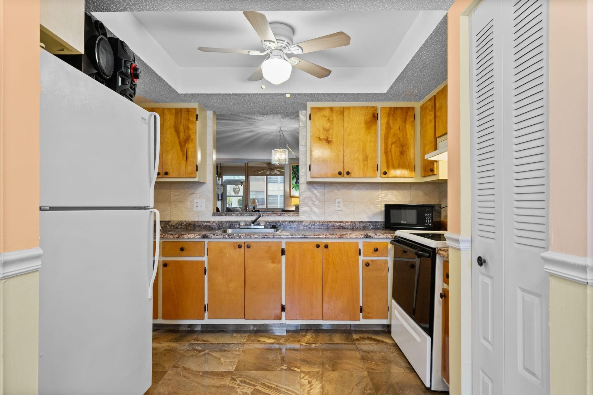 Unit 108 photo 6