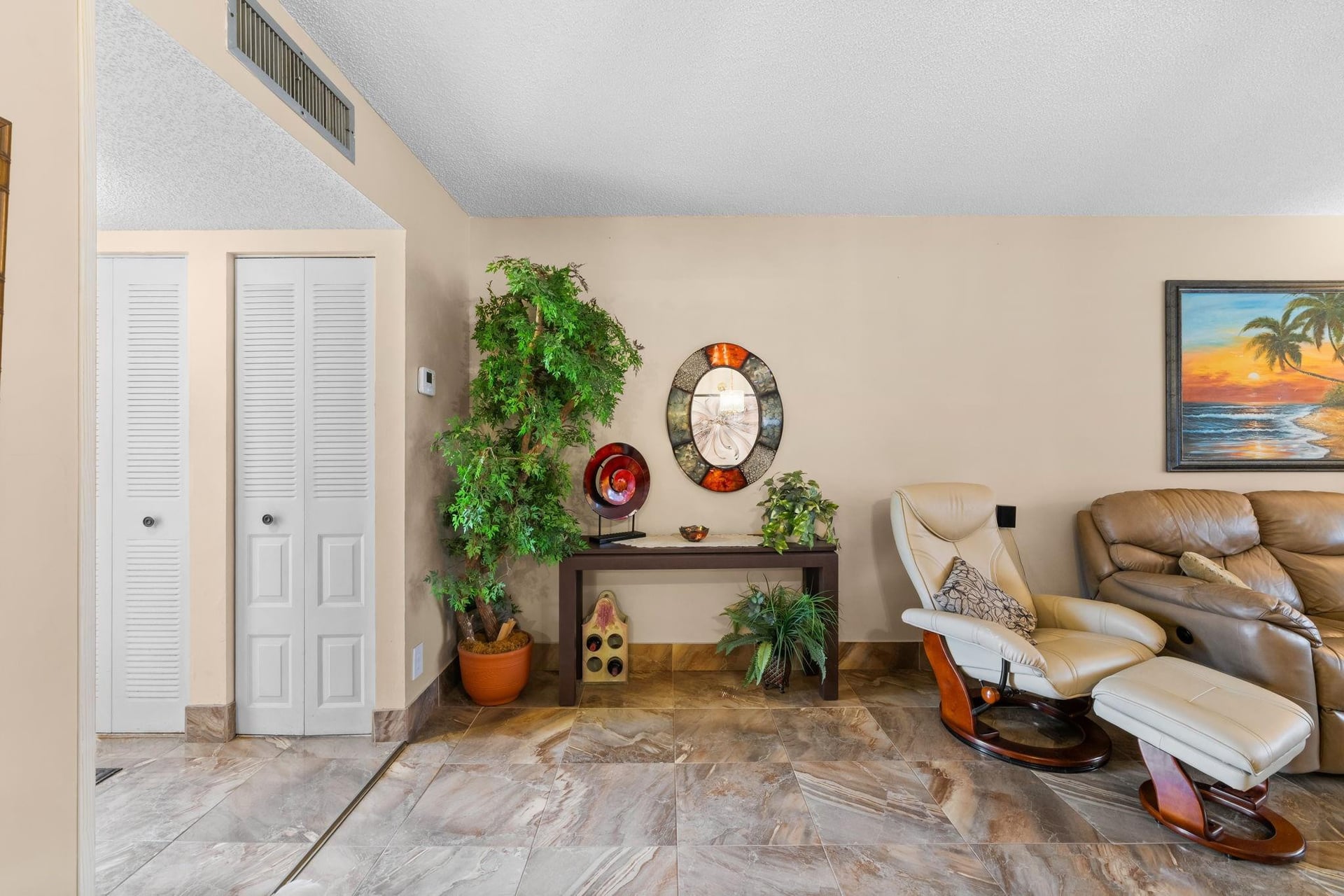 Unit 108 photo 14