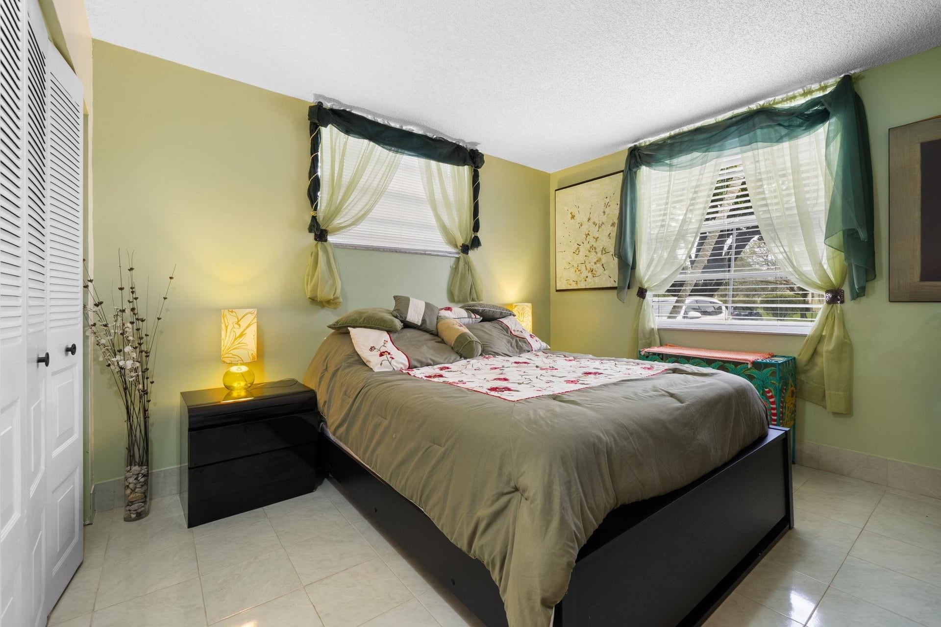 Unit 108 photo 15