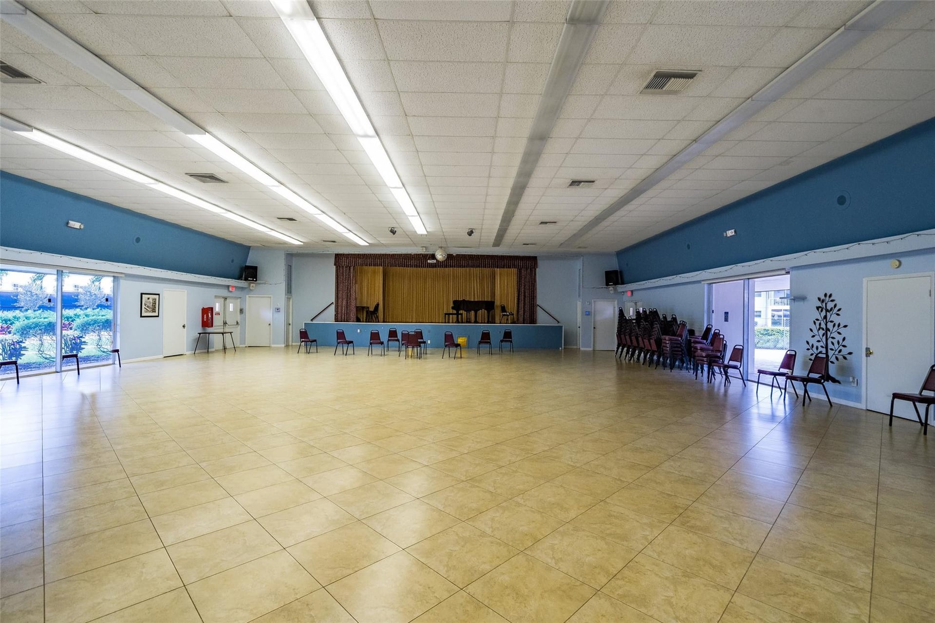 Unit 108 photo 36
