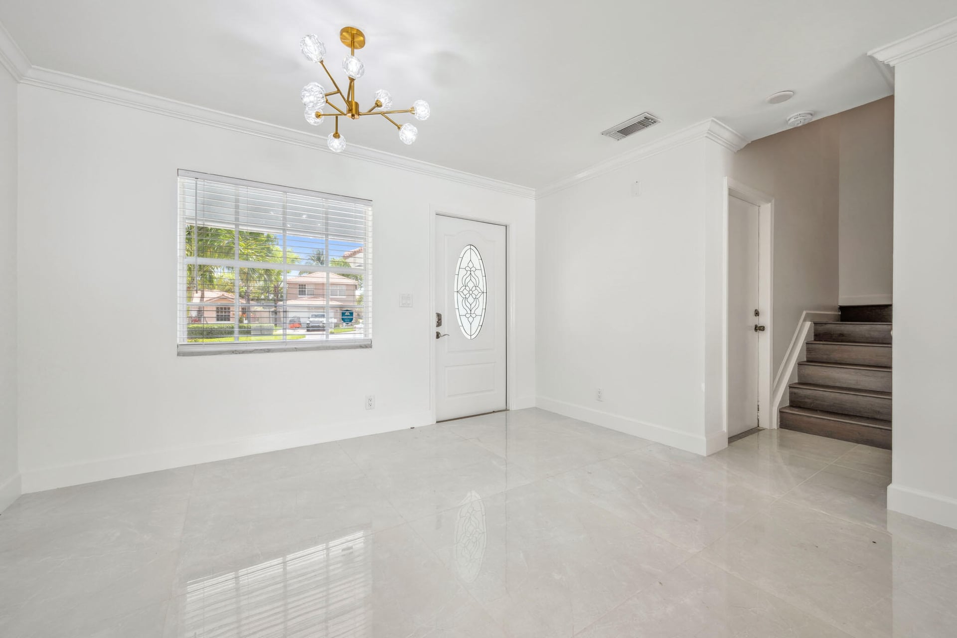 Residence photo 5