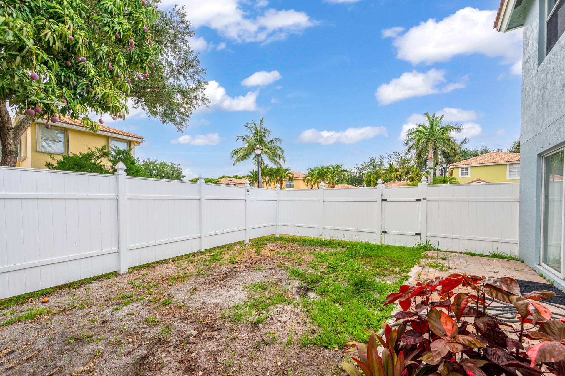 Residence photo 19