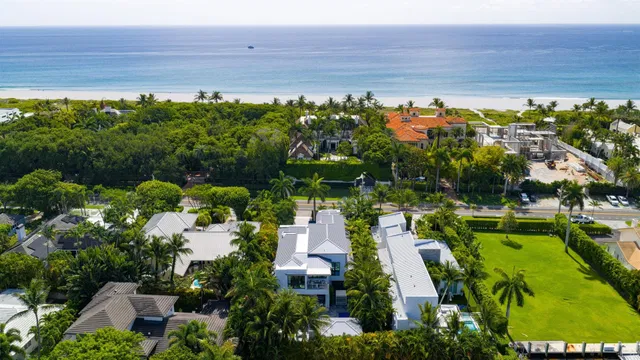 Residence photo 2