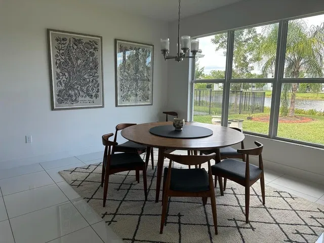 Residence photo 10