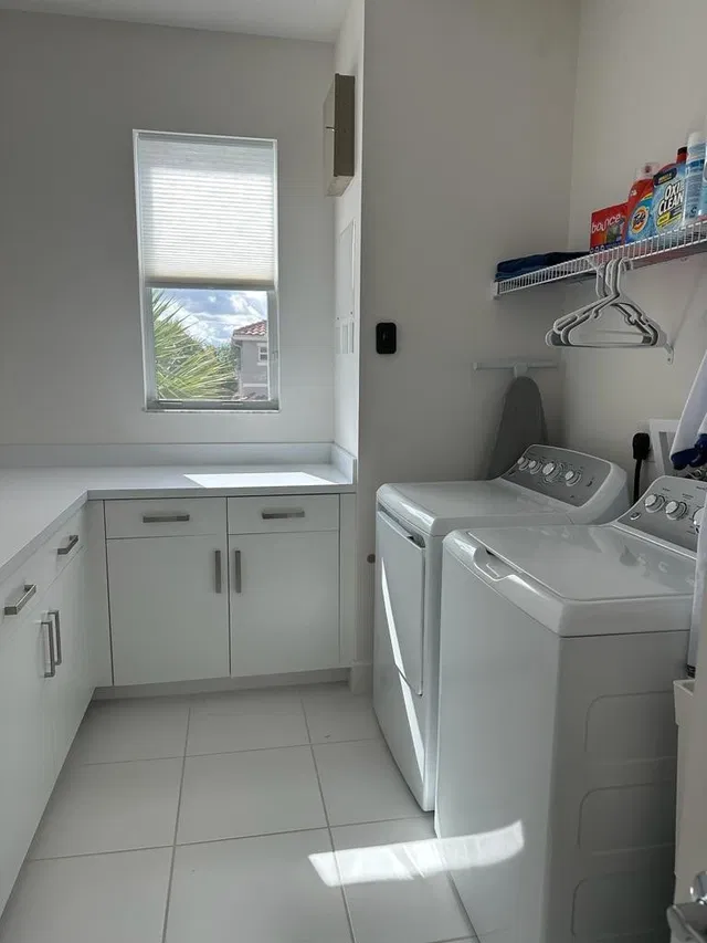 Residence photo 17