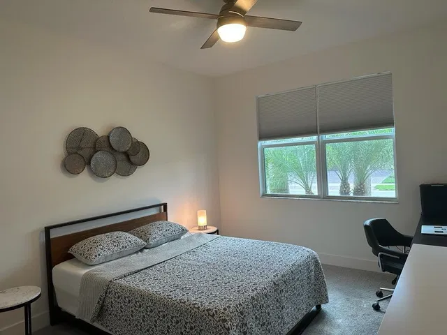 Residence photo 19