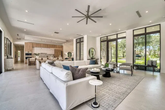 Steeplechase Residence photo 6