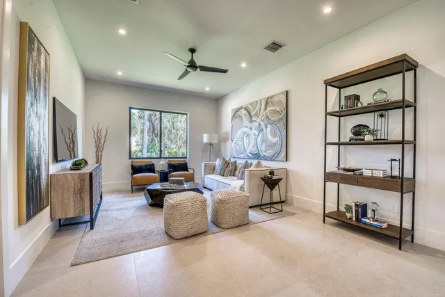 Steeplechase Residence photo 27