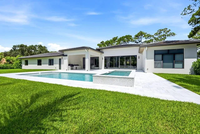 Steeplechase Residence photo 44