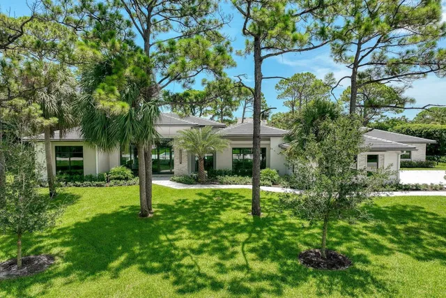 Steeplechase Residence photo 49