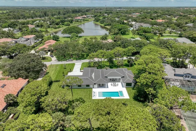 Steeplechase Residence photo 52
