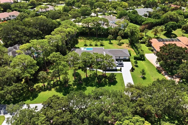 Steeplechase Residence photo 54