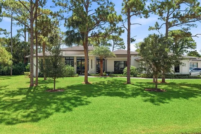 Steeplechase Residence photo 67