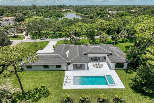 Steeplechase Residence photo 68