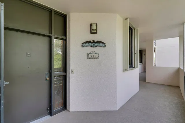 Unit 416 photo 5