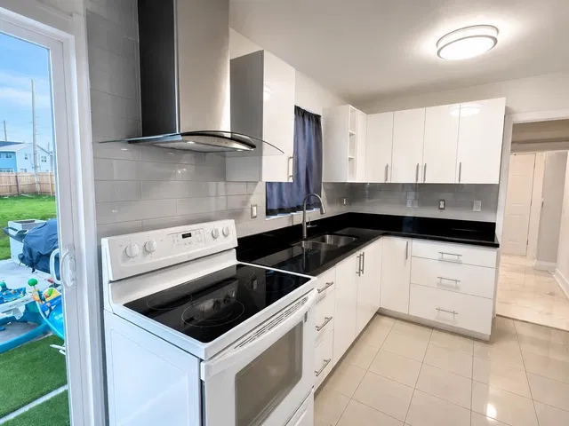 Residence photo 6