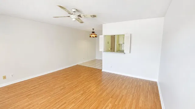 Residence photo 2