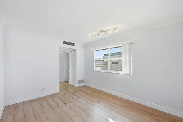 Residence photo 19
