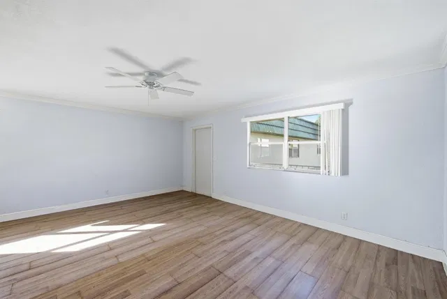 Residence photo 22