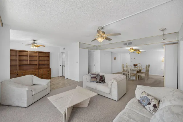  Unit 205 photo 9