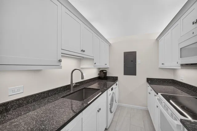  Unit 205 photo 18