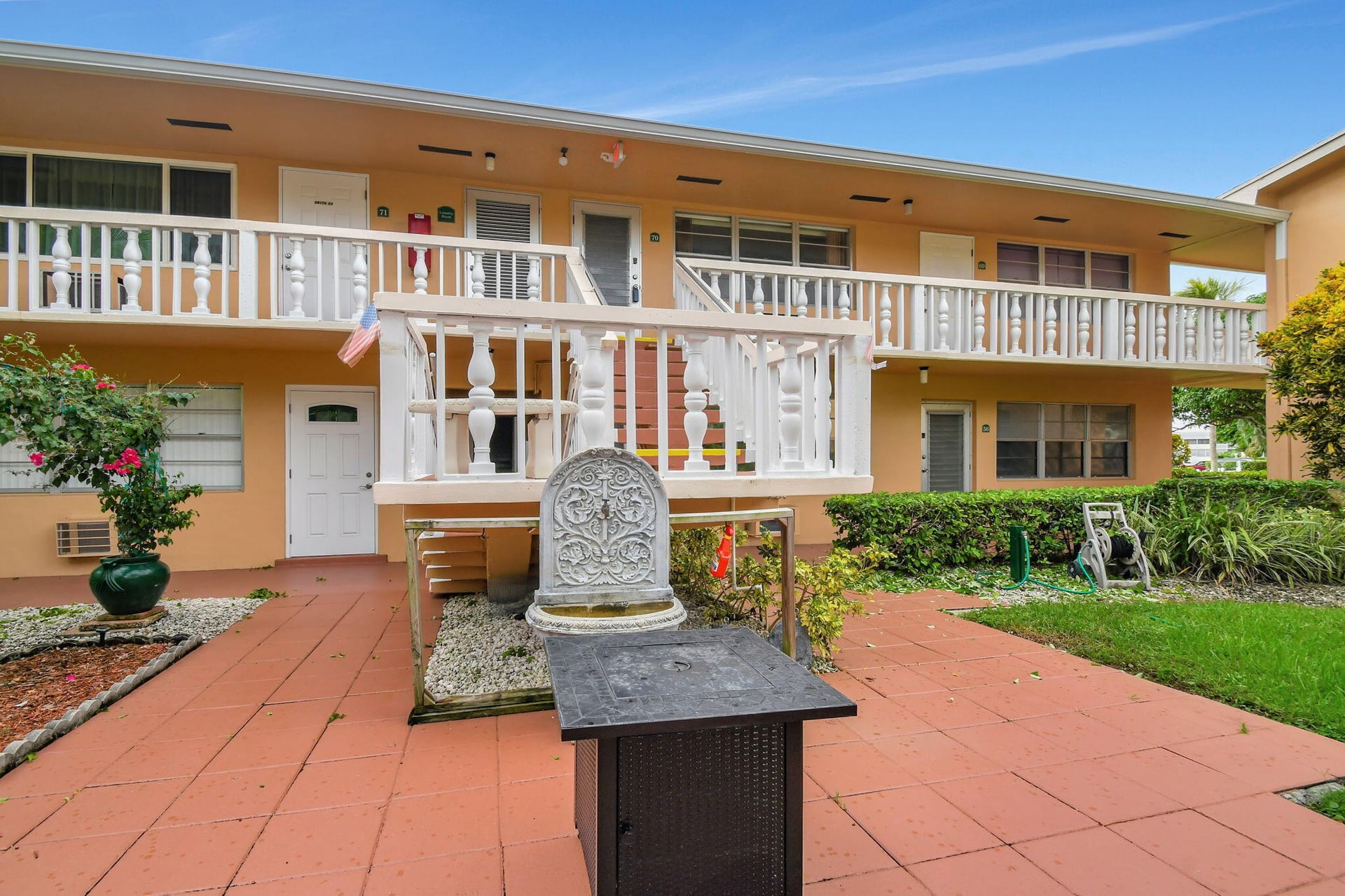  Residence photo 15