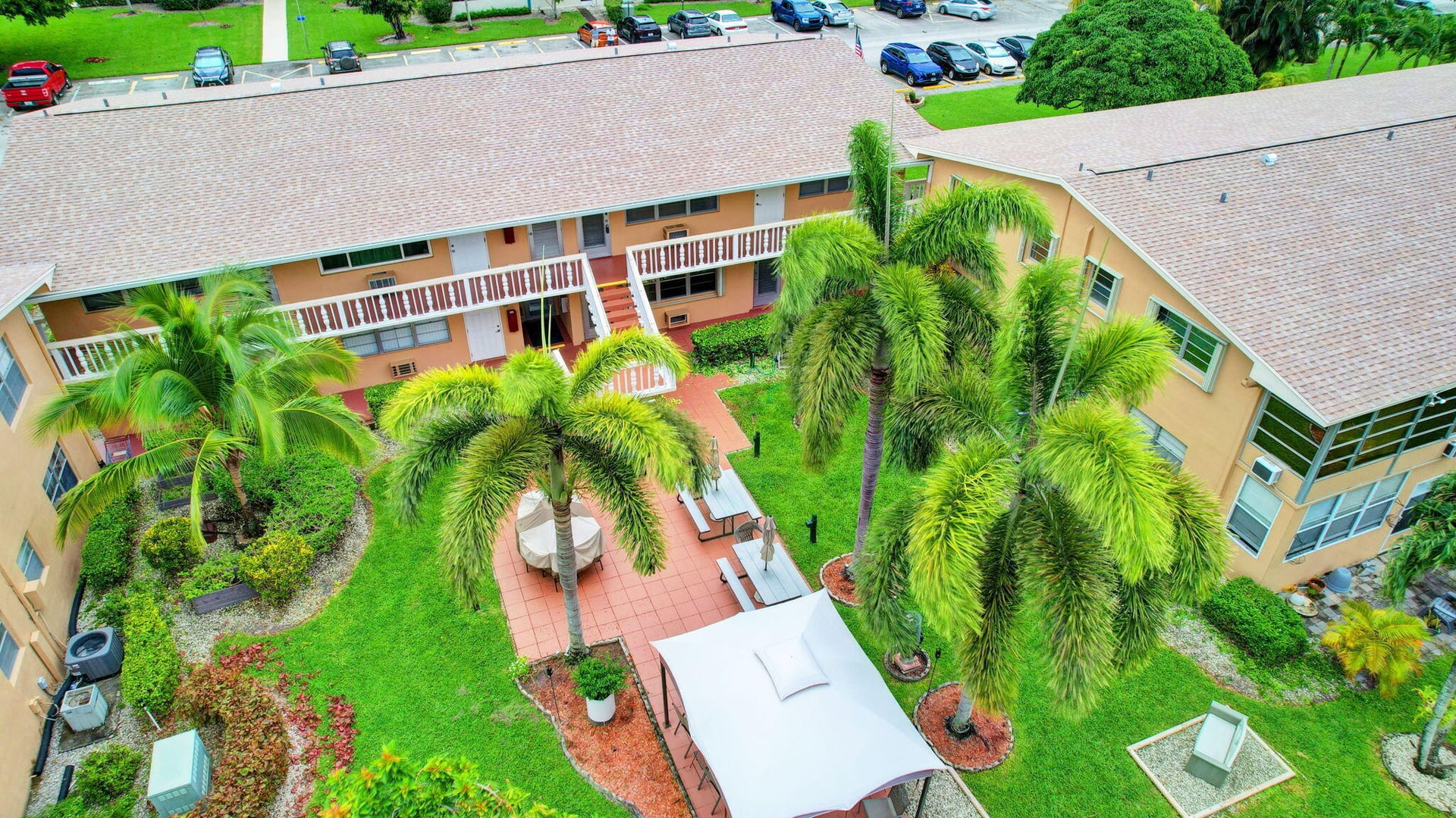  Residence photo 19