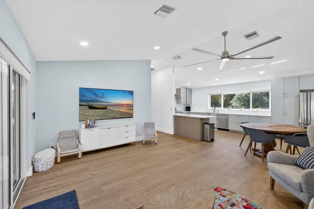  Residence photo 19