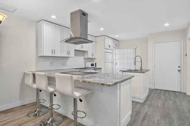 Residence photo 6