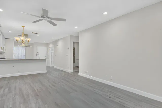 Residence photo 13