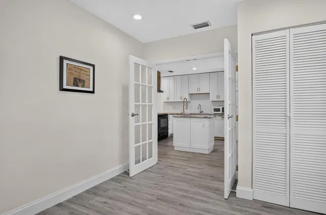 Residence photo 15