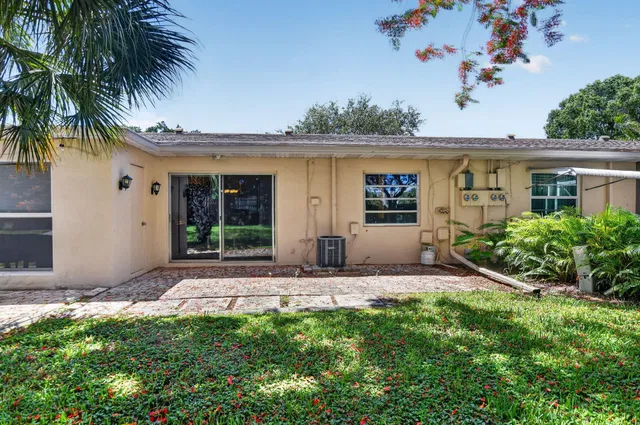 Residence photo 23