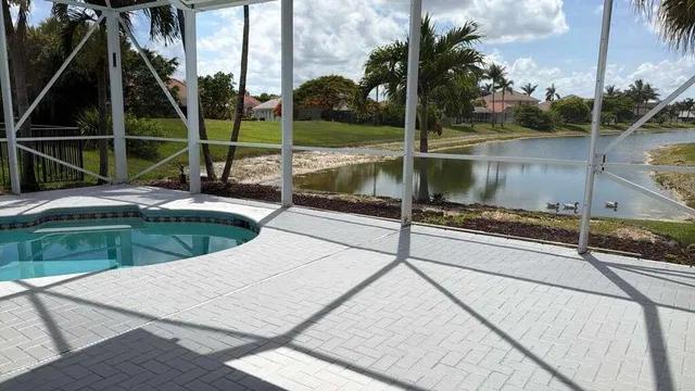 Residence photo 3