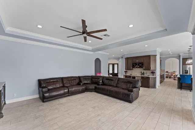  Residence photo 26