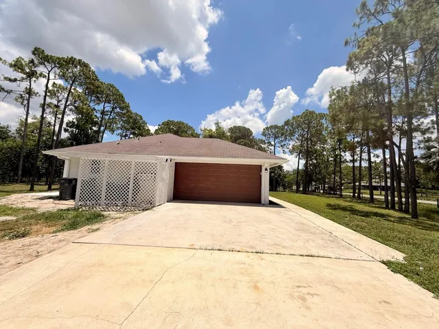  Residence photo 5