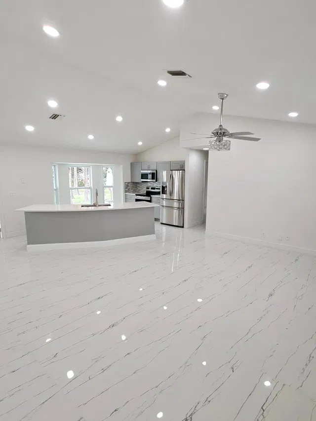  Residence photo 11