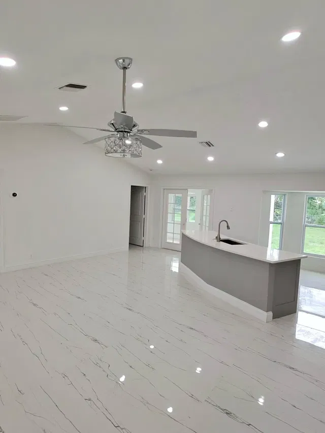  Residence photo 12
