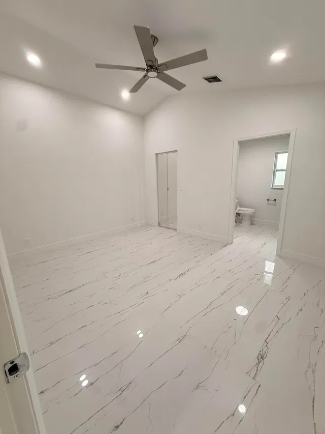  Residence photo 13