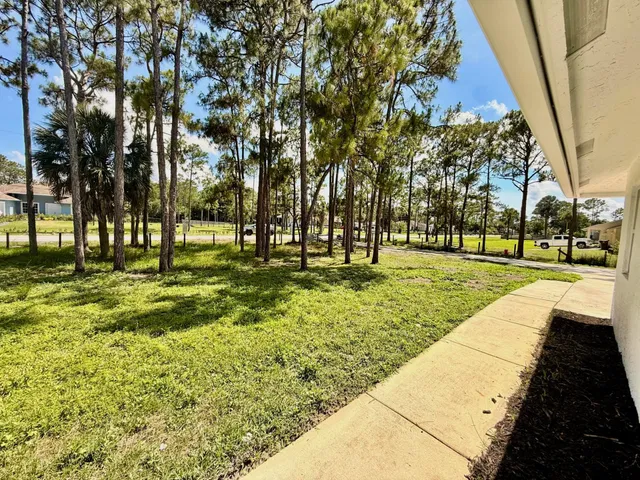  Residence photo 35